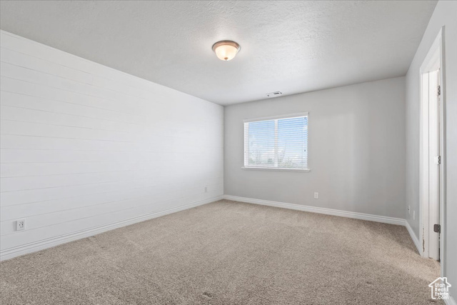 Photo 12 for MLS #2102328 at 683 W Saratoga Chase Dr