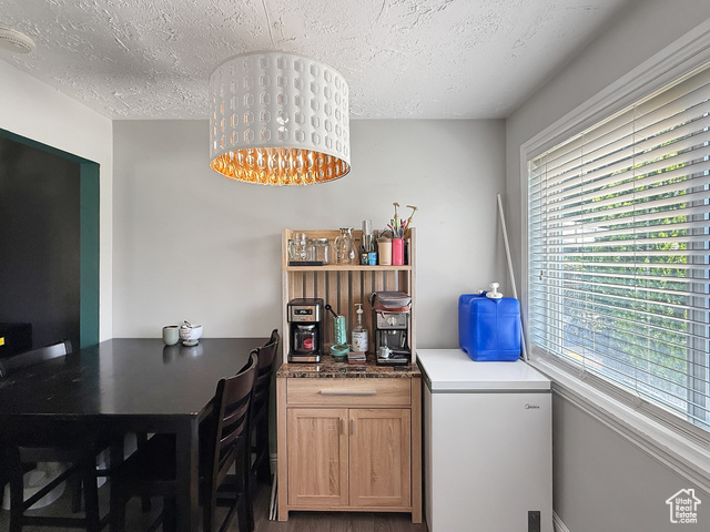 Photo 8 for MLS #2102332 at 1363 Lewis Dr