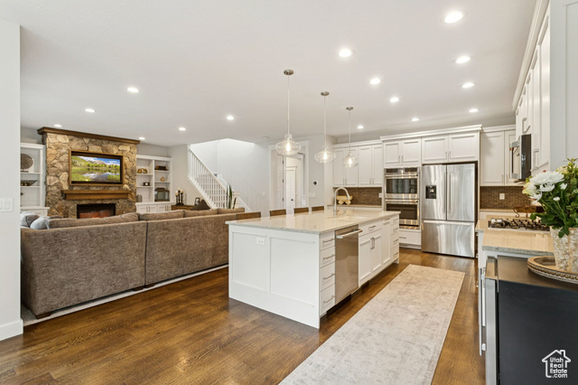 Photo 9 for MLS #2102334 at 1266 W Country Ridge Dr