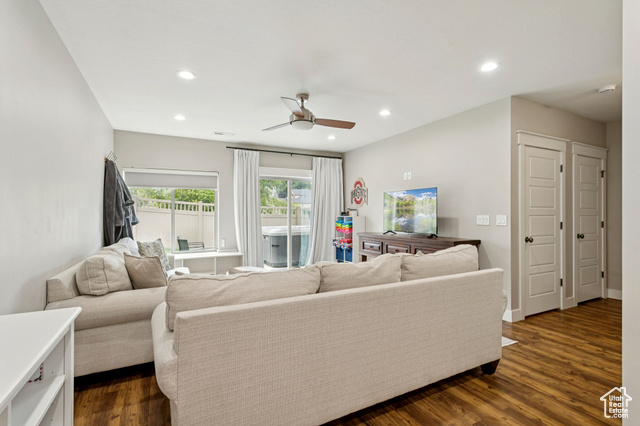 Photo 24 for MLS #2102334 at 1266 W Country Ridge Dr