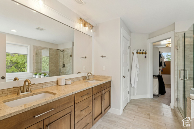 Photo 16 for MLS #2102334 at 1266 W Country Ridge Dr