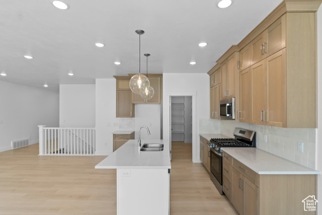Photo 5 for MLS #2102343 at 628 N 240 East