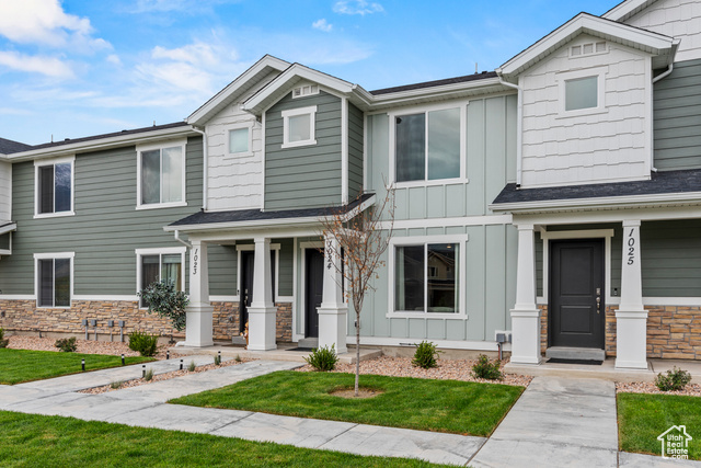 Photo 2 for MLS #2102344 at 686 W 1920 South #1024