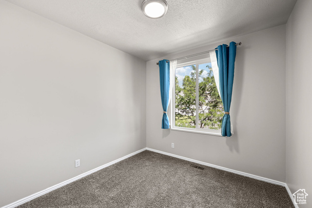 Photo 16 for MLS #2102373 at 1302 E 3150 North