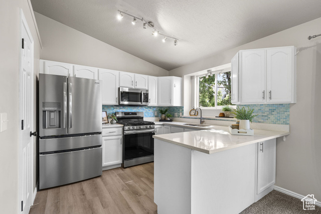 Photo 9 for MLS #2102373 at 1302 E 3150 North