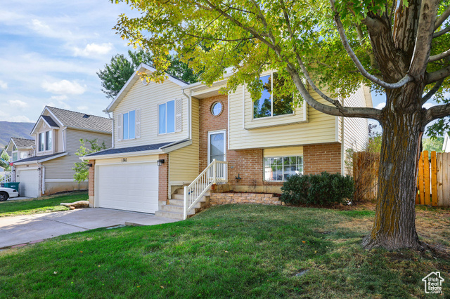 Photo 3 for MLS #2102373 at 1302 E 3150 North