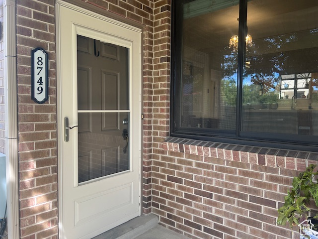 8749 S OAKWOOD PARK CIR, Sandy UT 84094