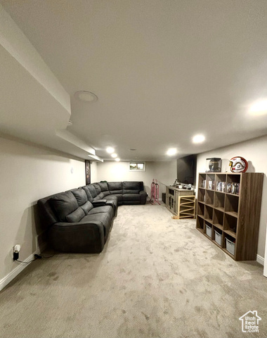 Photo 19 for MLS #2102431 at 290 N Colonial Ave