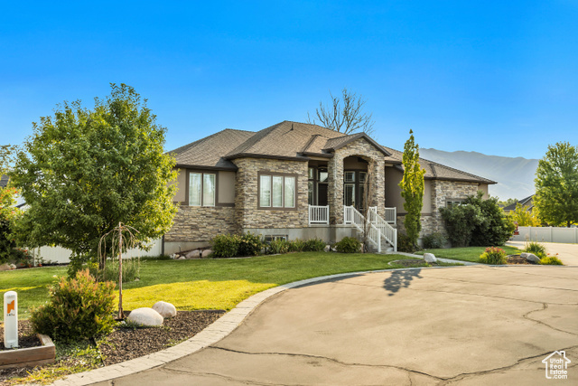 Photo 3 for MLS #2102503 at 1619 Galbraith Ln