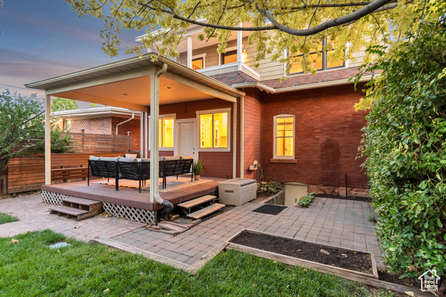 Photo 11 for MLS #2102510 at 219 E 8th Ave