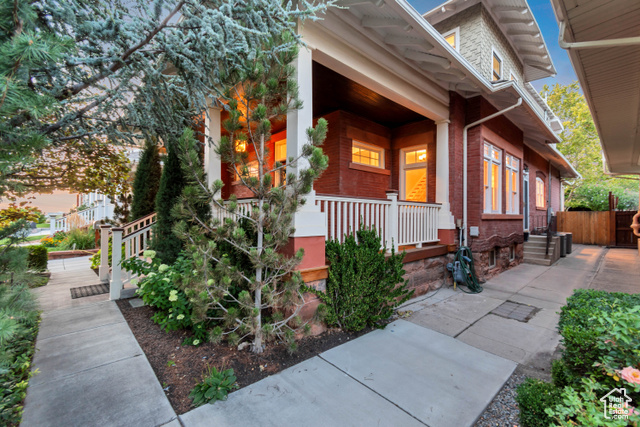 Photo 19 for MLS #2102510 at 219 E 8th Ave