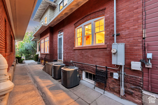 Photo 16 for MLS #2102510 at 219 E 8th Ave