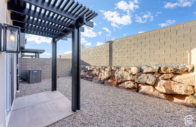 Photo 7 for MLS #2102522 at 3975 E Fossil Way #62