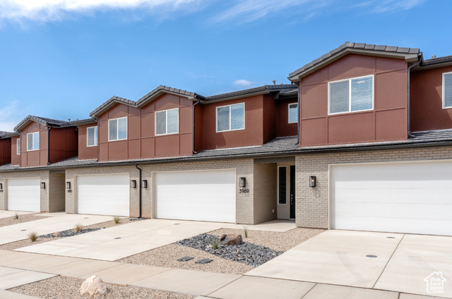 Photo 8 for MLS #2102522 at 3975 E Fossil Way #62
