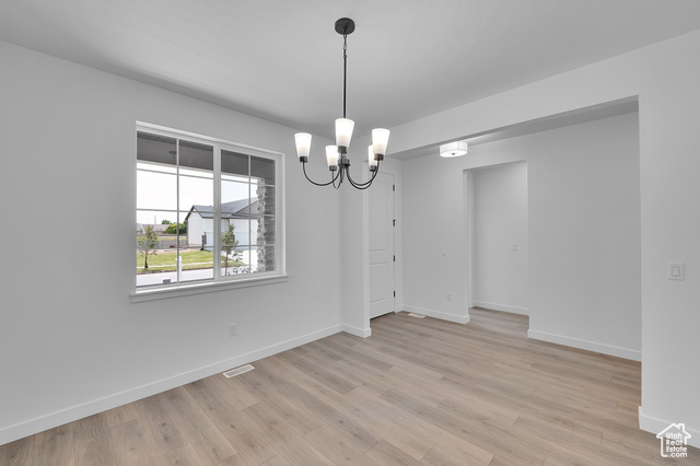Photo 9 for MLS #2102527 at 3177 E Canyon Meadows Dr #208