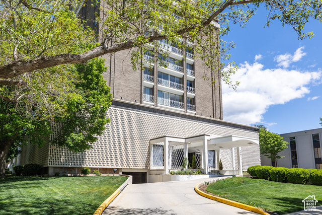 Photo 2 for MLS #2102535 at 777 E South Temple #11F