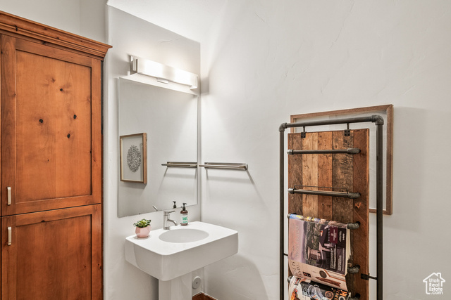 Photo 22 for MLS #2102546 at 1629 W Alpine Ave