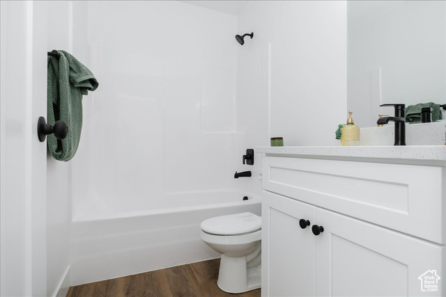 Photo 24 for MLS #2102550 at 231 S 300 East