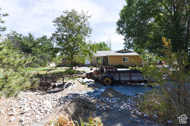 Photo 4 for MLS #2102554 at 113 S Hwy 112