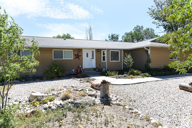 Photo 7 for MLS #2102554 at 113 S Hwy 112