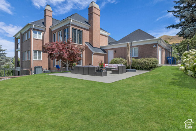 Photo 50 for MLS #2102556 at 1714 E Fort Douglas Cir