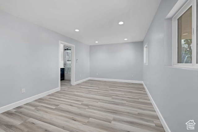 Photo 5 for MLS #2102557 at 476 E Spring Dr
