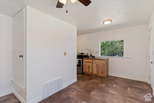 Photo 10 for MLS #2102583 at 1060 E Sullivan Rd