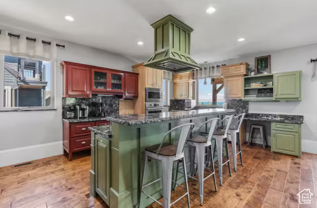 Photo 15 for MLS #2102588 at 705 N Lochwood Vw