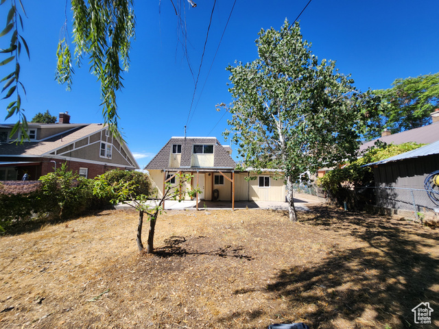 Photo 7 for MLS #2102601 at 423 W Forest St
