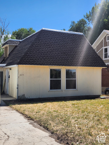 Photo 3 for MLS #2102601 at 423 W Forest St