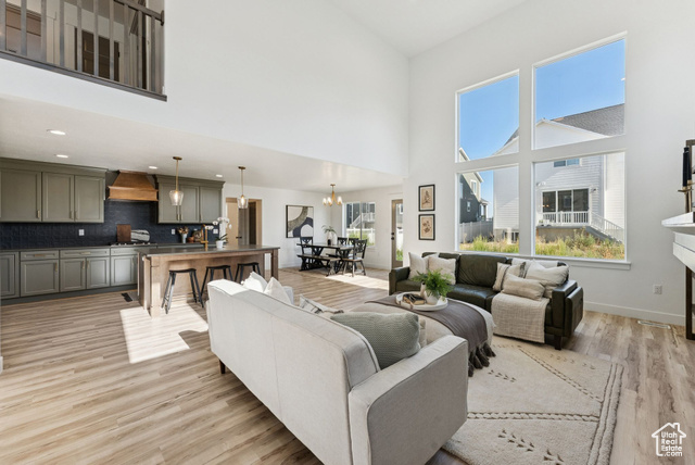 Photo 15 for MLS #2102627 at 4414 W Monument Peak Dr