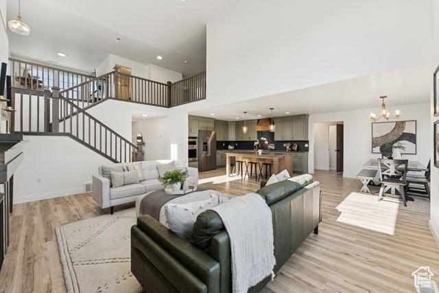 Photo 14 for MLS #2102627 at 4414 W Monument Peak Dr