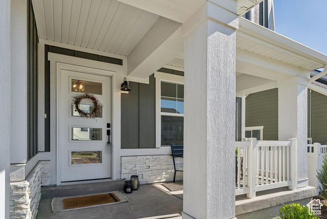 Photo 2 for MLS #2102627 at 4414 W Monument Peak Dr