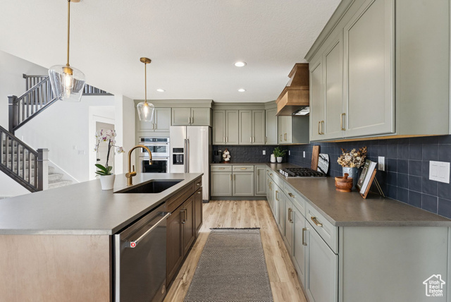 Photo 9 for MLS #2102627 at 4414 W Monument Peak Dr