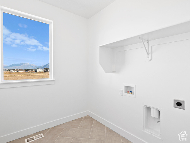 Photo 6 for MLS #2102638 at 283 E 1250 North #64