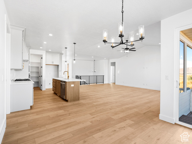 Photo 16 for MLS #2102638 at 283 E 1250 North #64