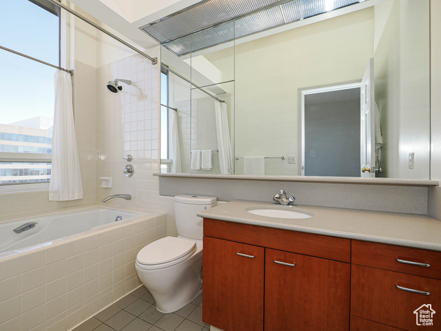 Photo 33 for MLS #2102643 at 44 W Broadway #2701