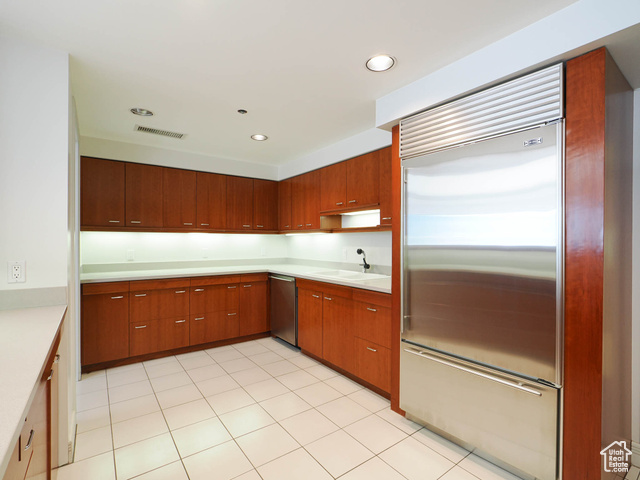 Photo 15 for MLS #2102643 at 44 W Broadway #2701