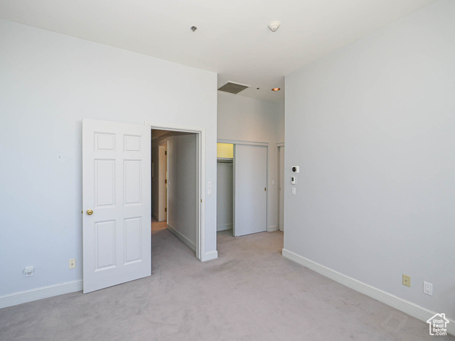 Photo 35 for MLS #2102643 at 44 W Broadway #2701