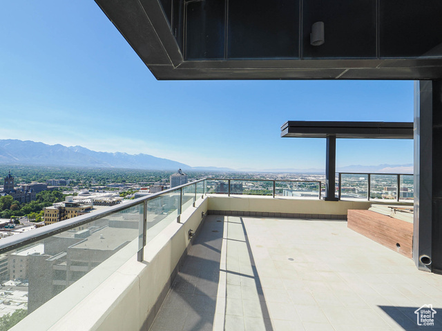 Photo 12 for MLS #2102643 at 44 W Broadway #2701