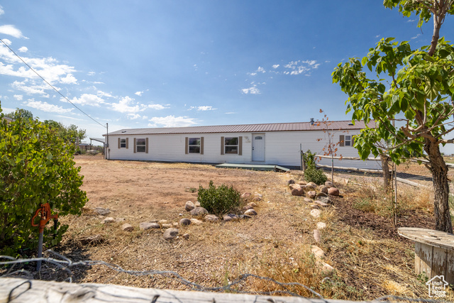 11244 E 6000 N, Lapoint UT 84039