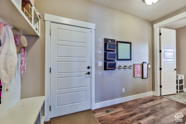Photo 8 for MLS #2102718 at 5246 N Oldgate Rd