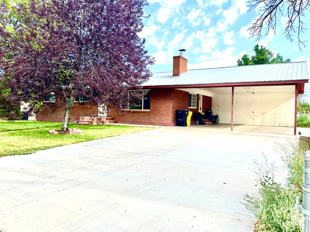 385 E 400 S, Roosevelt UT 84066