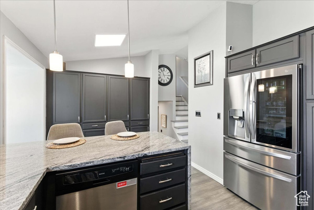 Photo 10 for MLS #2102728 at 1827 W Omni Ave