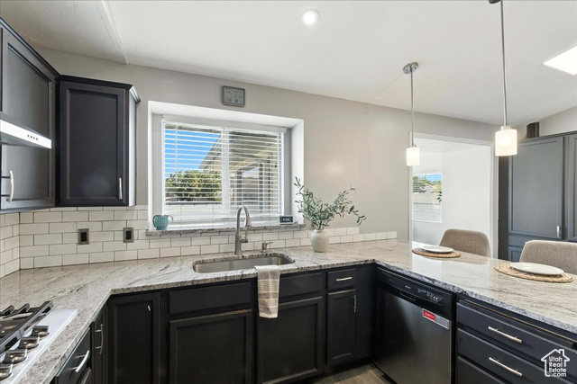 Photo 9 for MLS #2102728 at 1827 W Omni Ave