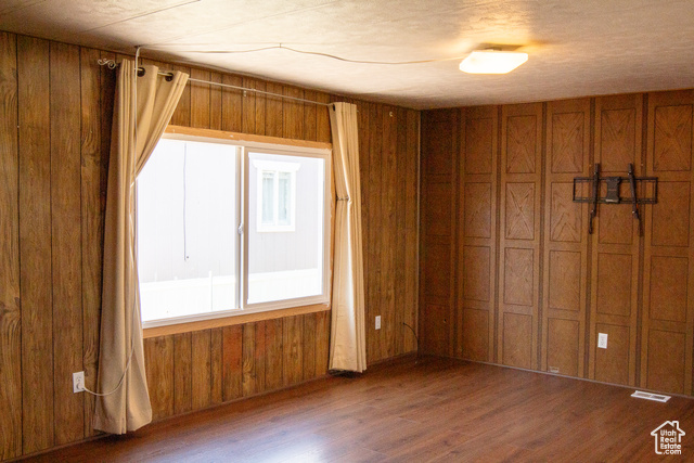 Photo 9 for MLS #2102772 at 1500 N Angel St #64