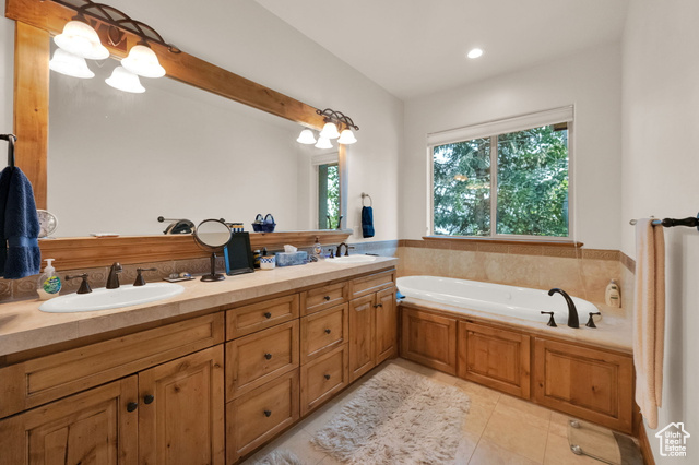 Photo 21 for MLS #2102788 at 1172 N Turnberry Woods Dr