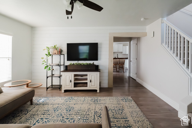 Photo 3 - 212 N Aparicio Dr, Tooele UT 84074