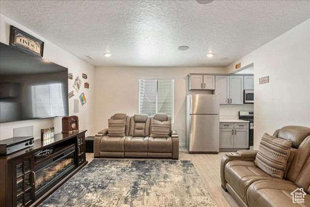 Photo 46 for MLS #2102815 at 102 E Hidden Creek Way