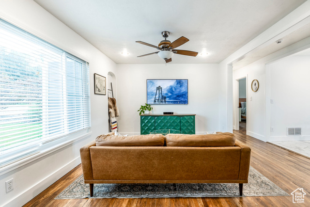 Photo 3 for MLS #2102855 at 2616 E 2980 South